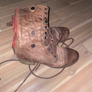 Steve Madden boots